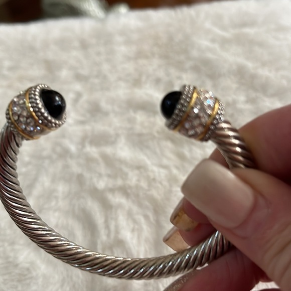 Cable bangle bracelet - Picture 4 of 4